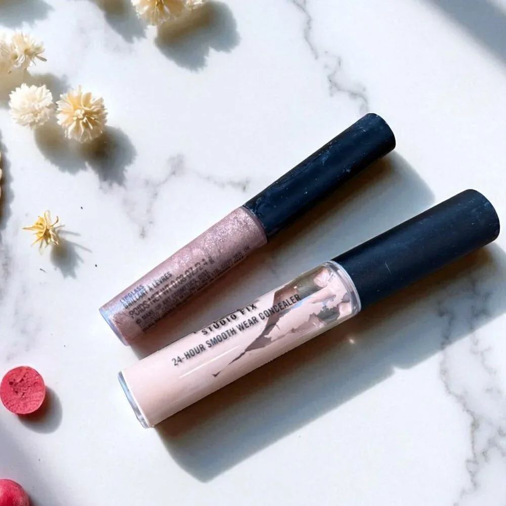 MAC Cosmetics Bundle Lip Gloss and 24 Hour Smoothwear Concealer Shade NW25 AC9